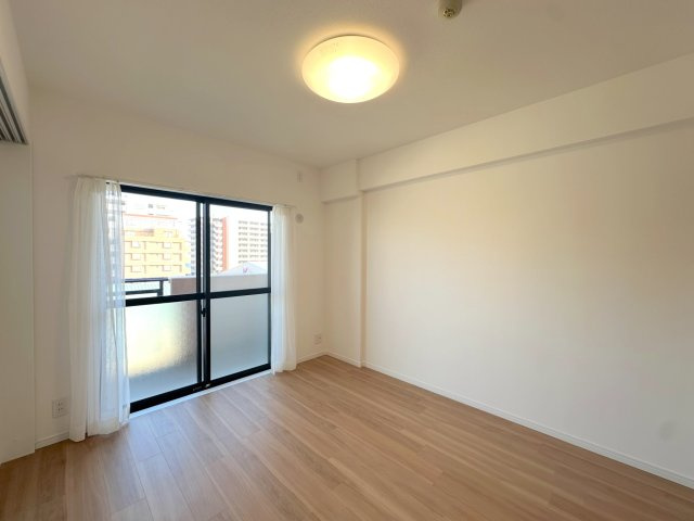 洋室6帖　間取り図左下の部屋