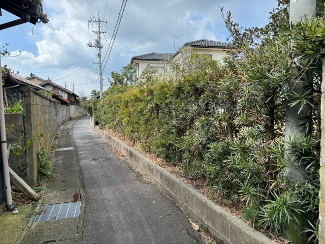 南側接面道路（2項道路）