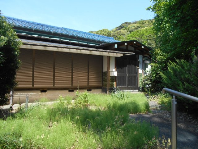 敷地広々181坪