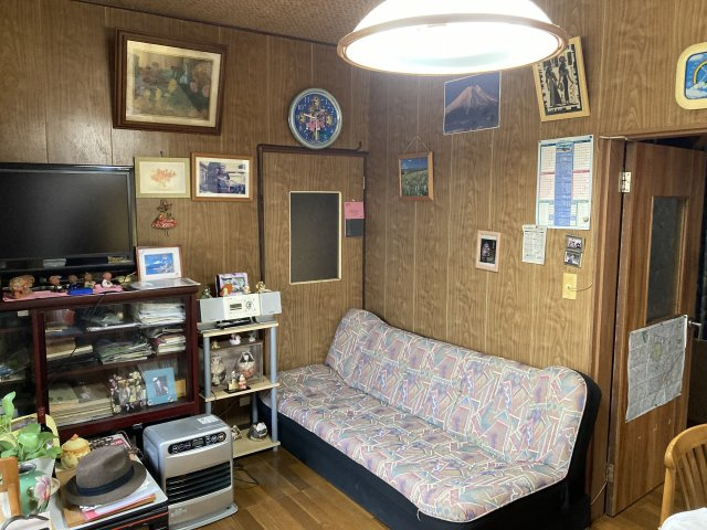 玄関から近いので御客様が訪ねてきてもすぐに対応できます。