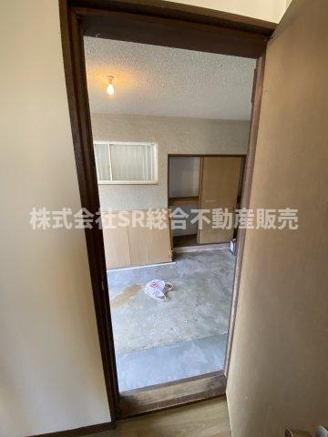 車庫とお家と直接出入りできます！
