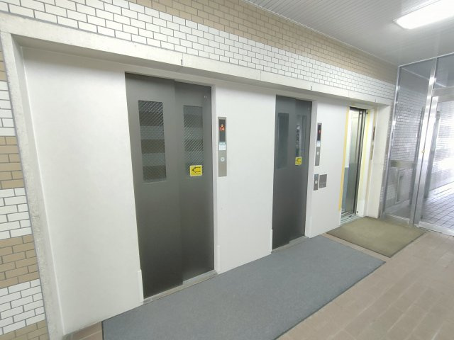 【エレベーターホール】