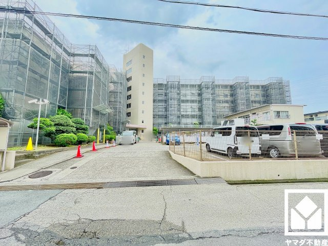 阪急神戸本線「武庫之荘」駅まで徒歩15分、JR東海道本線「立花」駅まで徒歩20分の立地。