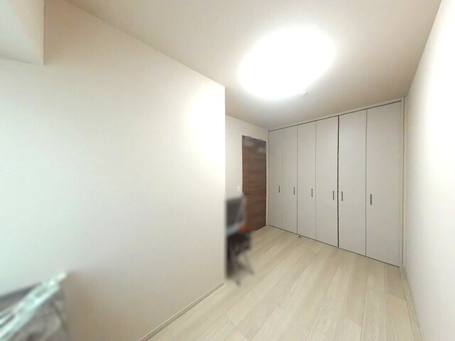 壁面収納を完備！お部屋を広く使える充実の収納スペース。