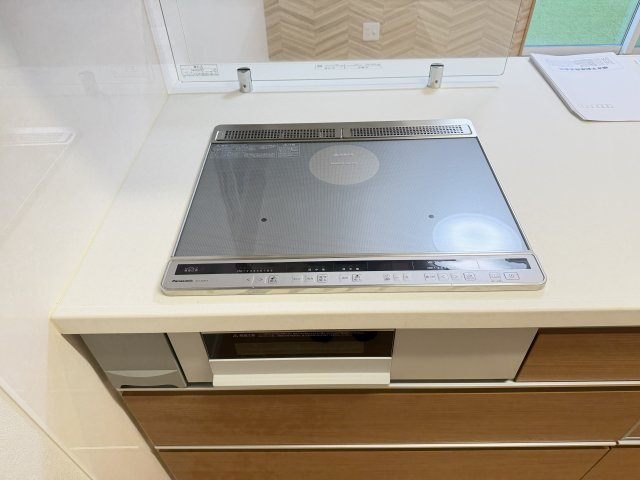 IHクッキングヒーター3口