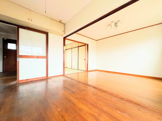 ◆リビングは一日中太陽の光が射し込みます。家族が集まる空間は、自然と笑顔が溢れます！