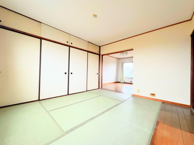◆子どものスタディ空間として、あるいは書斎やホビールームとして生活スタイルに合わせて使えるプライベートルーム。居心地のいい落ち着いたインテリアが似合います。