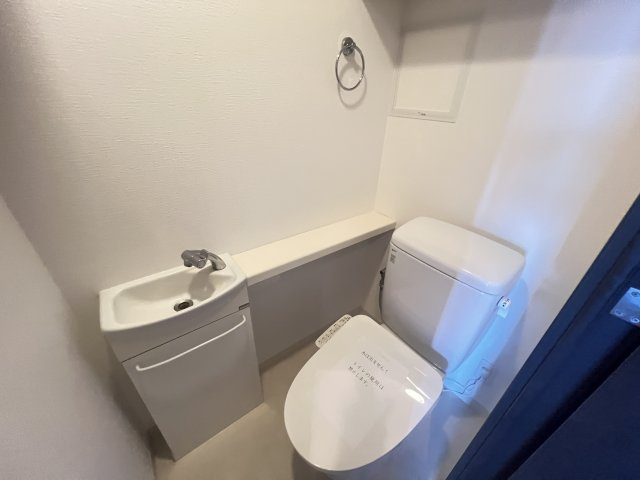 清潔感のあるトイレです