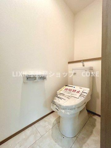 トイレスペースが1・2階にございますので、朝の混雑時に家族が分散して使用できます。