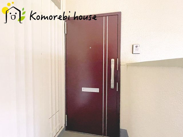 落ち着いた玄関です