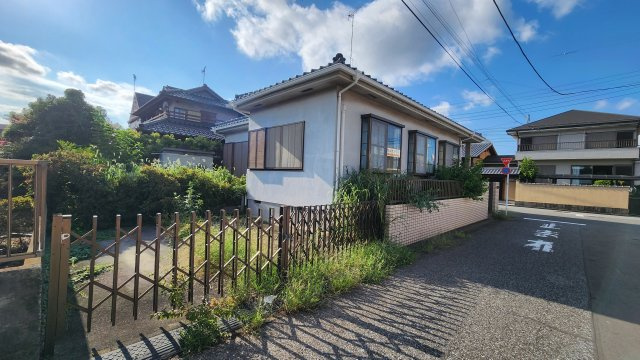 建築条件はございませんのでお好きなハウスメーカーでの建築が可能です。現地（2025年7月）撮影