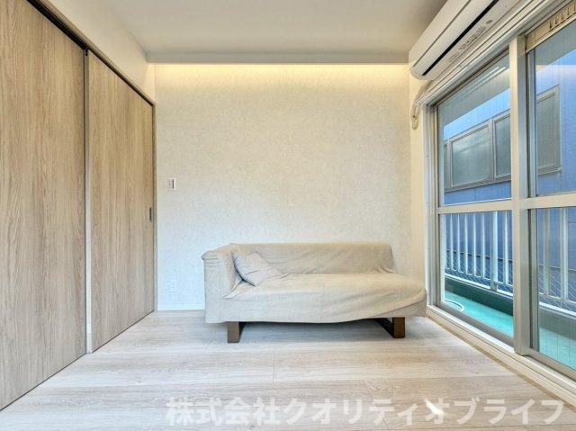 子供部屋やリモートワーク用の書斎にもぴったりな洋室。各室にしっかり収納が完備されているため、お部屋を広くスッキリと使うことができ、レイアウトの自由度も高い空間です。