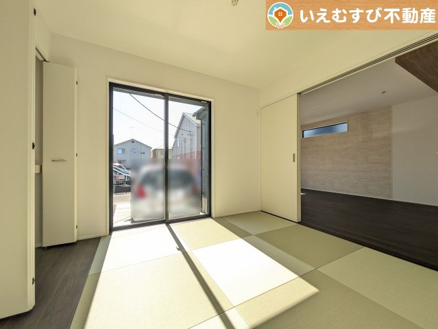 和室は小さなお子様のお世話に大活躍　和室がLDK横なので帰宅時などにちょっと休憩するにも便利です♪
