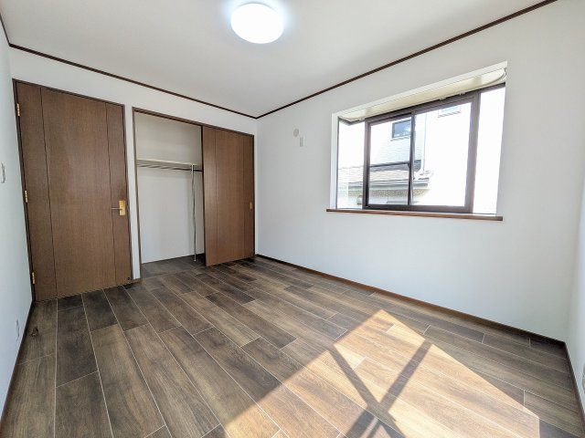 ～収納力の高いクローゼット完備～