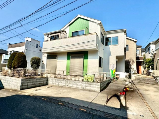 ■南西道路（幅員6ｍ）につき陽当り良好　■駐車2台（車種による）+庭付き　■2026年新規リフォーム済み！　■戸塚南小学校まで徒歩7分（約500ｍ）、戸塚西中学校まで徒歩14分（約1100ｍ）！