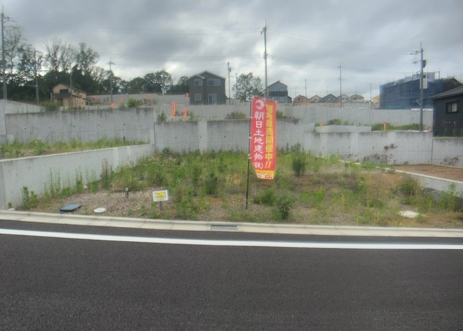 土地探しをしていると都市計画区域という言葉を目にすると思います。法律によって、都道府県知事や国土交通大臣が指定するエリアのことを指しており、都市計画区域は市街化区域と市街化調整区域に分けられています。