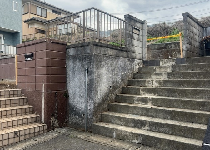 土地探しをしていると都市計画区域という言葉を目にすると思います。法律によって、都道府県知事や国土交通大臣が指定するエリアのことを指しており、都市計画区域は市街化区域と市街化調整区域に分けられています。