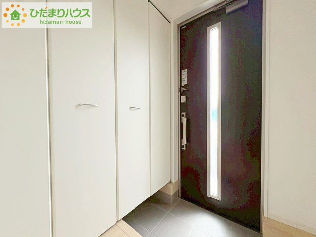 丁度良い靴箱のサイズ♪これだけあれば家族全員の靴がしまえてスッキリ(^O^)
