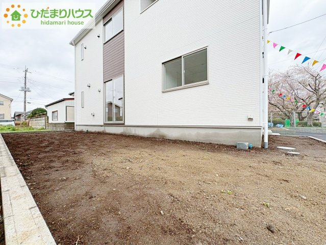 お庭が広く、家庭菜園やガーデニングなども楽しめます♪