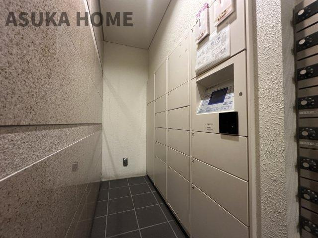 不在時にもあると大変便利な宅配ボックスを完備。