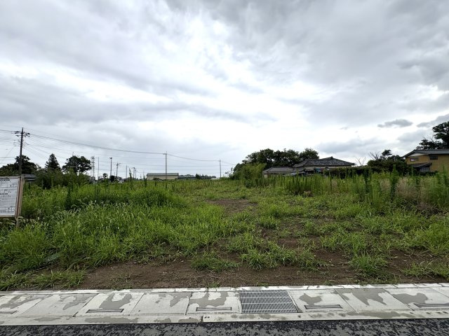 土地面積約63坪・自由設計で夢のマイホームはいかがでしょうか！希望の間取りが叶いやすい整形地！