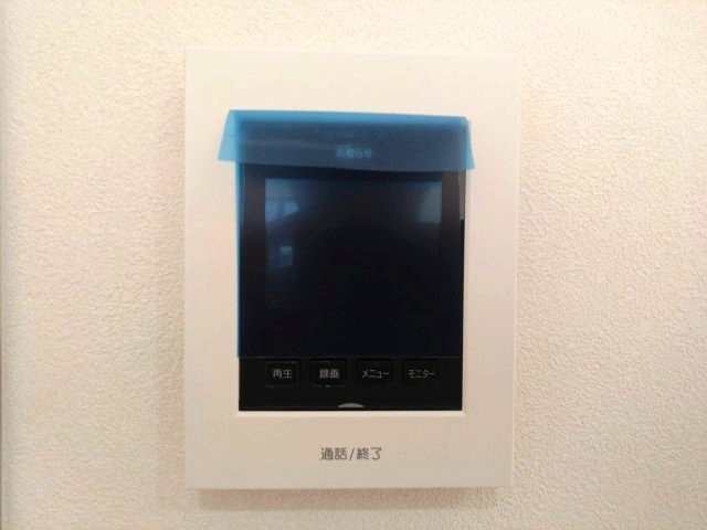 防犯性が高いテレビモニター付きインターホン。
