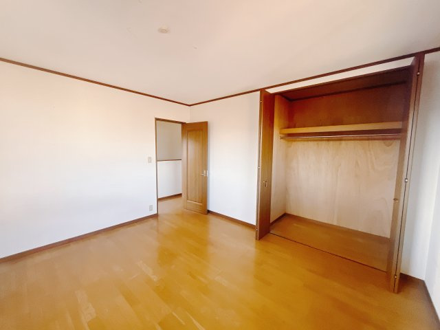 ■2階洋室｜子供部屋のメリットは「自立心を養うことができる」「自分で整理整頓できるようになる」そして、お子様が成長した際には「プライバシーを確保できる」といい事だらけ♪