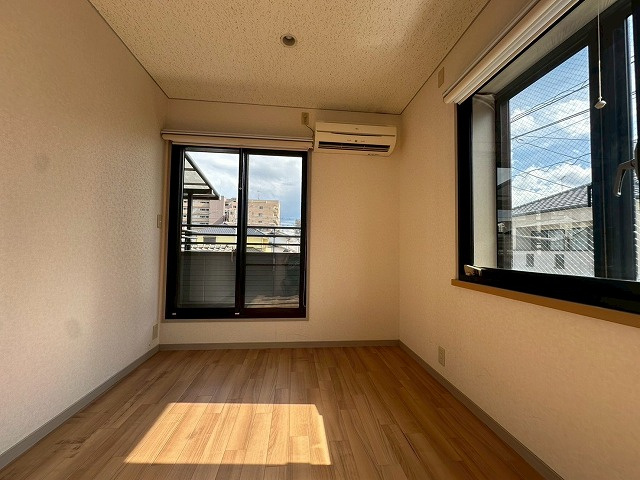 2階の洋室です。