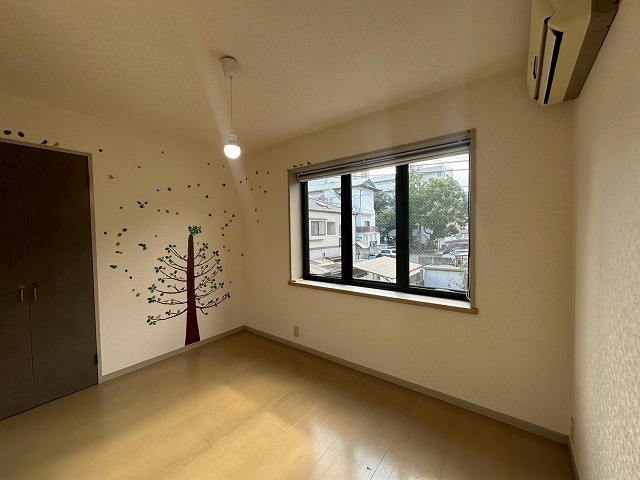 2階の洋室です。