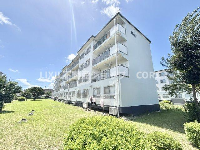 閑静な住宅地で子育て家族にピッタリ。ゆとりある住環境が整っています。