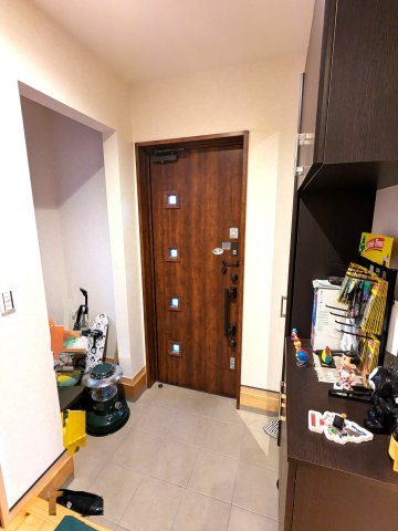 シューズインクロークのある玄関