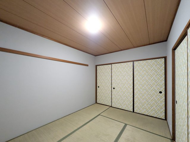 柔らかい畳が心地よい和室