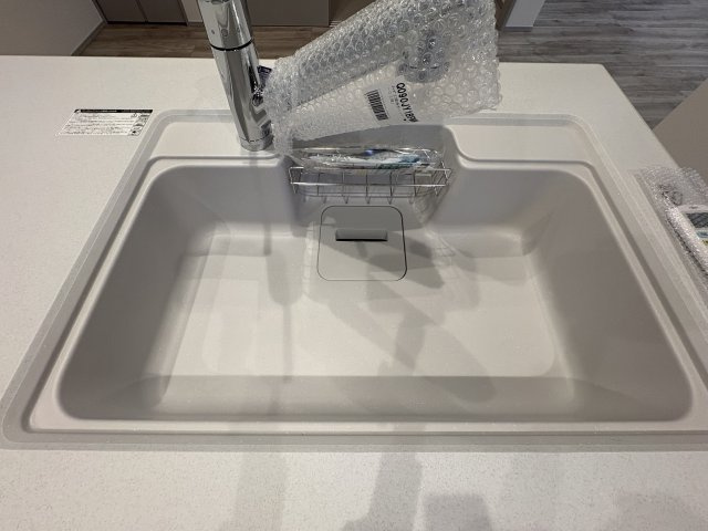 汚れにくく、広く清潔なシンクです。