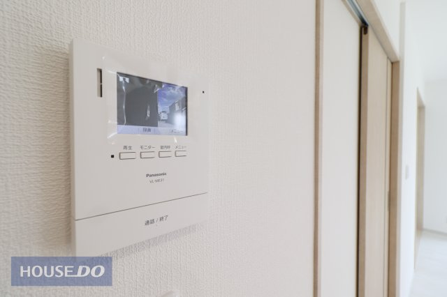 【TVインターホン】録画機能付きで、防犯上はもちろん、お届け物などの把握にも便利。