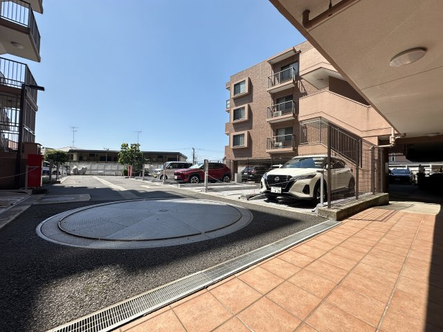専用使用権付き駐車場になります。駐車場もしっかり確保できますよ。