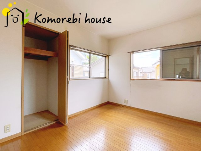 使い勝手のいい寝室です