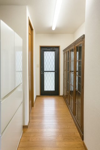 ゴミ出しも便利な勝手口あり