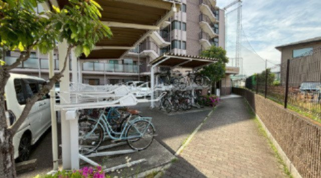 駐輪場は月額200円です