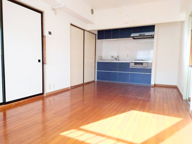 家族団らん♪楽しい会話が弾みます！リビングが12帖もあります。