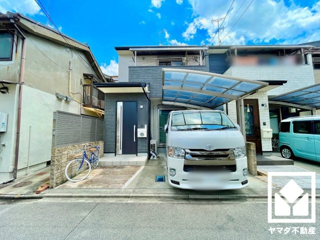 外観：326000195756