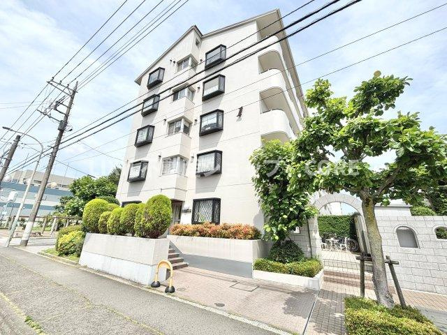 ご自宅までの無料送迎サービスもございますので、お気軽にお申し付けください。