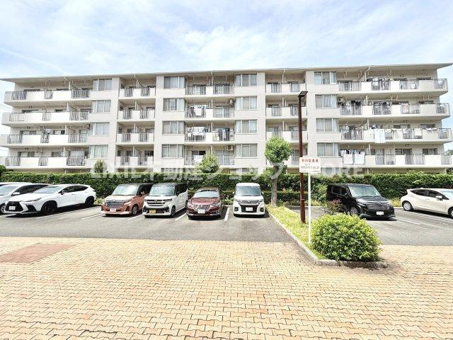 鉄筋コンクリート造5階建5階部分、新耐震基準・旧耐震が気になる方はスタッフまでお問い合わせください。