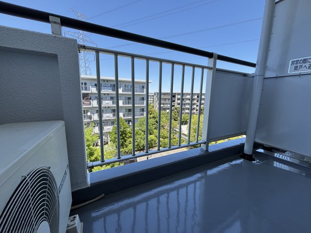 北側バルコニー。