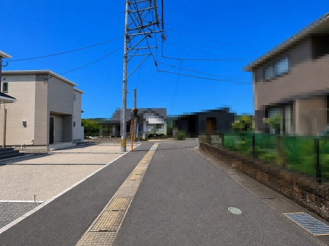 現地写真。前面道路です。