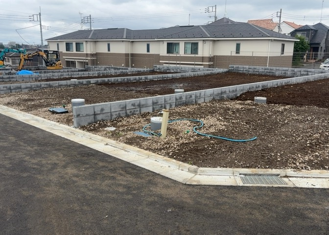 物件の詳細については、現地を見てわかること以外に、役所や法務局などで調べないとわからないことがあります。そのため、現地に行く場合は、もしこの物件を買ったらどのような生活ができるかをイメージしましょう。