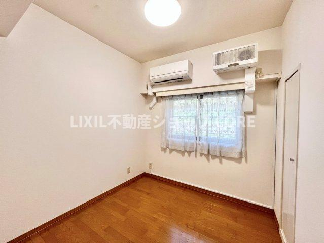 室内はいつも明るい印象なので気持ちの良い朝を迎えられます。毎日の生活も明るくなりそう♪　