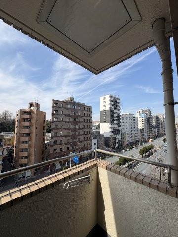 バルコニーから北西側に向けた眺望写真です。