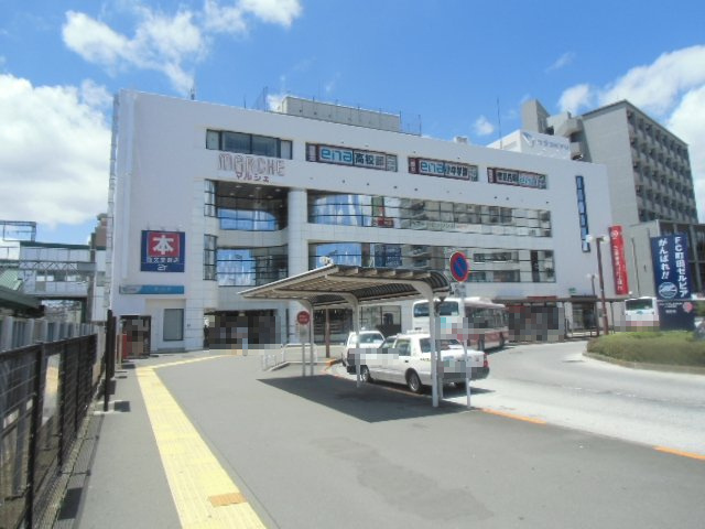 鶴川駅バスロータリー