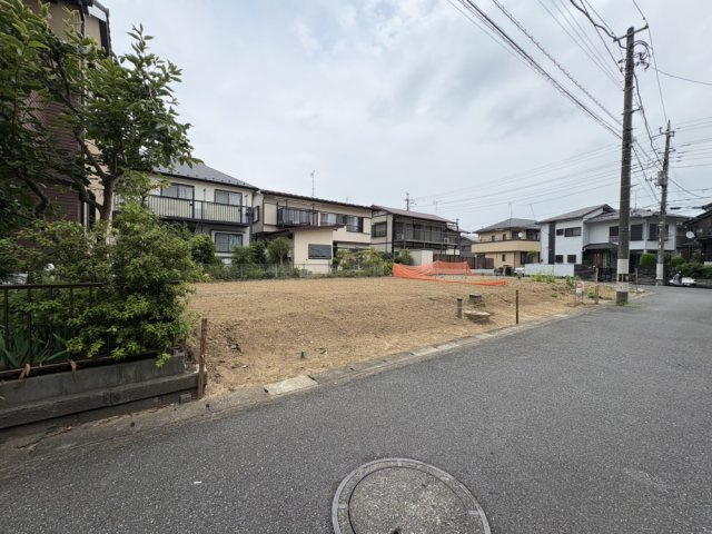 ■東武スカイツリーライン「武里」駅徒歩10分　　■土地面積約52坪！　■南面道路