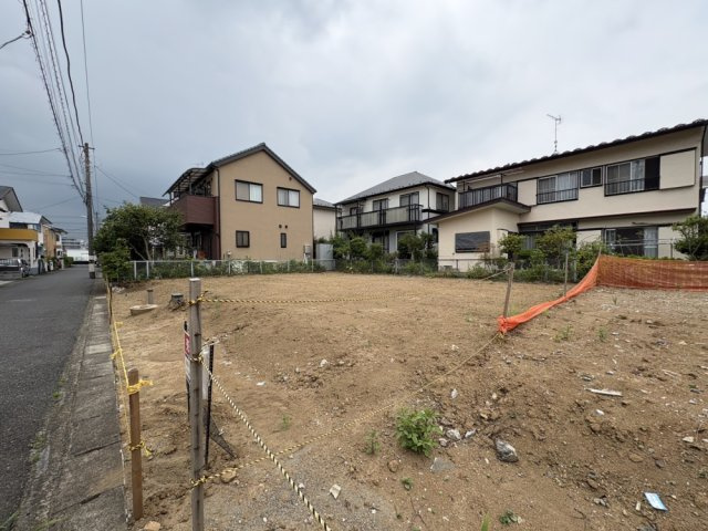 ■東武スカイツリーライン「武里」駅徒歩10分　　■土地面積約52坪！　■南面道路